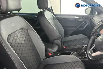Volkswagen Tiguan R-Line Automatic Petrol SUV - Stock Number (1663818) - 22nd supplementary image
