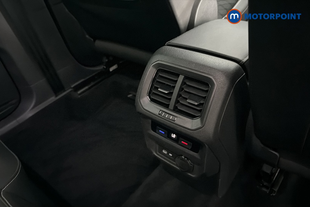 Volkswagen Tiguan R-Line Automatic Petrol SUV - Stock Number (1663818) - 28th supplementary image