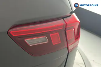Volkswagen Tiguan R-Line Automatic Petrol SUV - Stock Number (1663818) - 36th supplementary image