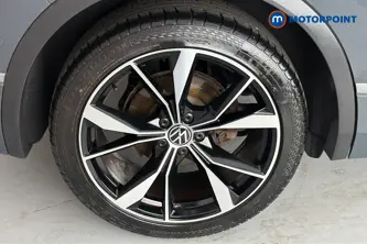 Volkswagen Tiguan R-Line Automatic Petrol SUV - Stock Number (1663818) - 46th supplementary image