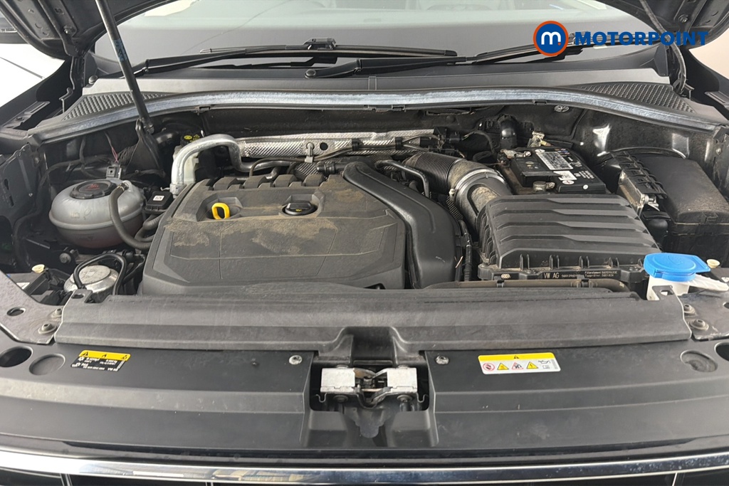 Volkswagen Tiguan R-Line Automatic Petrol SUV - Stock Number (1663818) - 48th supplementary image