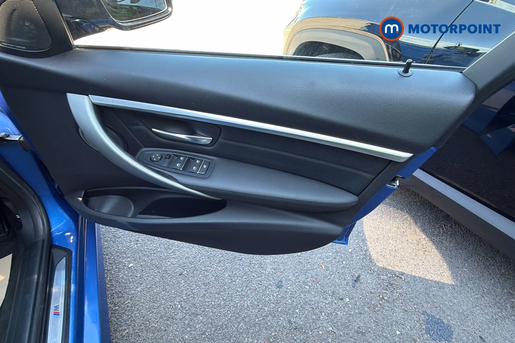 BMW 3 Series M Sport Shadow Edition Automatic Petrol Saloon - Stock Number (1664358) - 38th supplementary image
