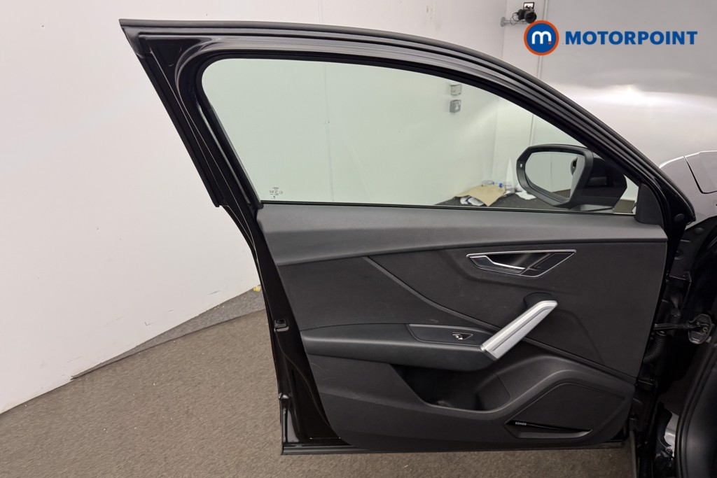 Audi Q2 Black Edition Automatic Petrol SUV - Stock Number (1664947) - 4th supplementary image