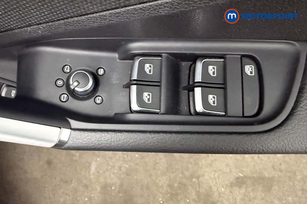 Audi Q2 Black Edition Automatic Petrol SUV - Stock Number (1664947) - 20th supplementary image