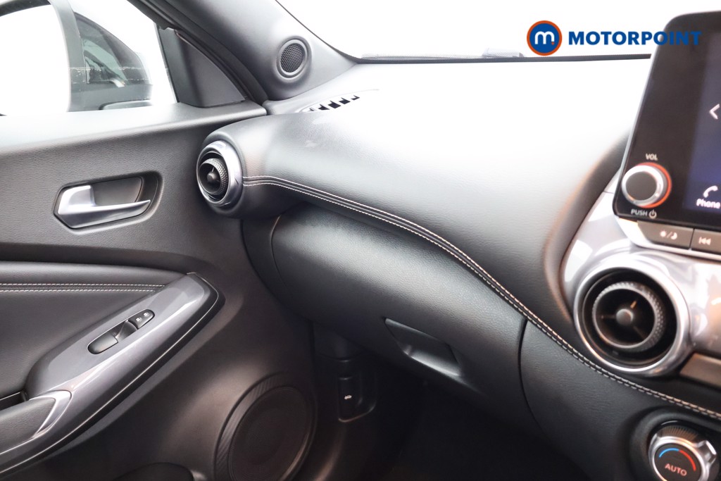 Nissan Juke N-Connecta Automatic Petrol SUV - Stock Number (1665096) - 12th supplementary image