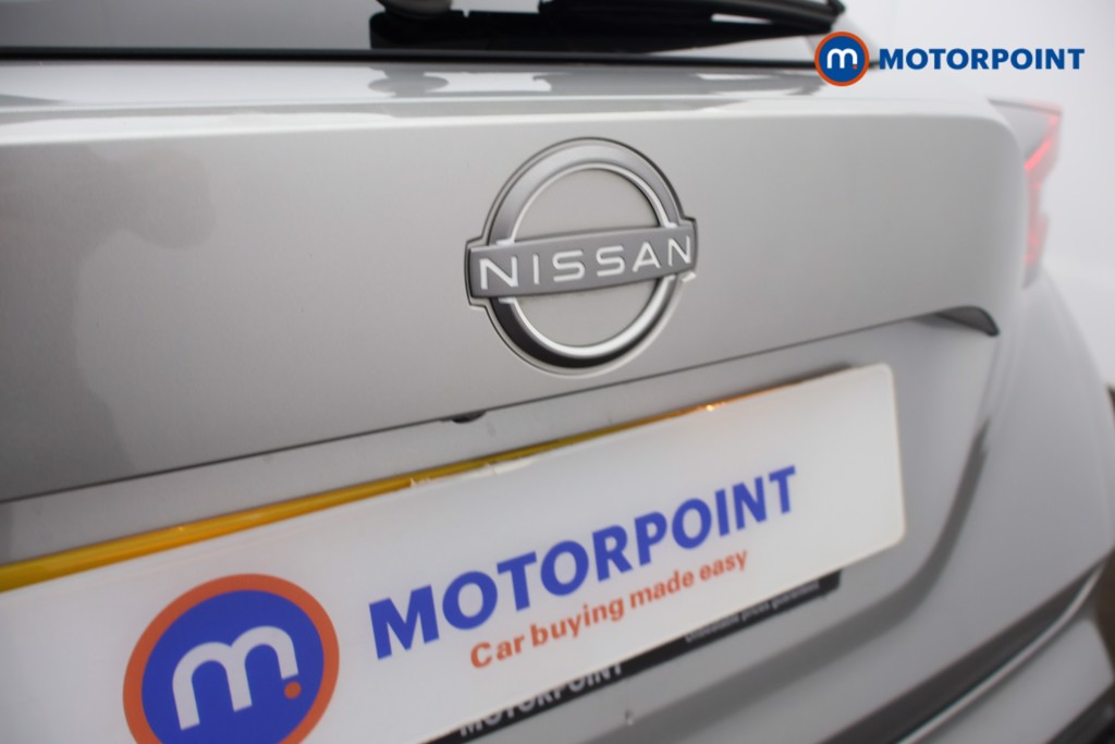 Nissan Juke N-Connecta Automatic Petrol SUV - Stock Number (1665096) - 23rd supplementary image