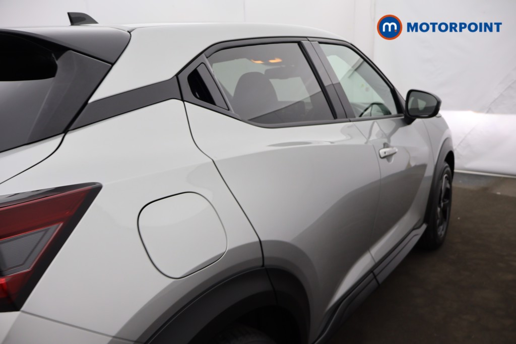 Nissan Juke N-Connecta Automatic Petrol SUV - Stock Number (1665096) - 28th supplementary image