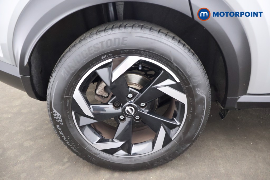 Nissan Juke N-Connecta Automatic Petrol SUV - Stock Number (1665096) - 29th supplementary image
