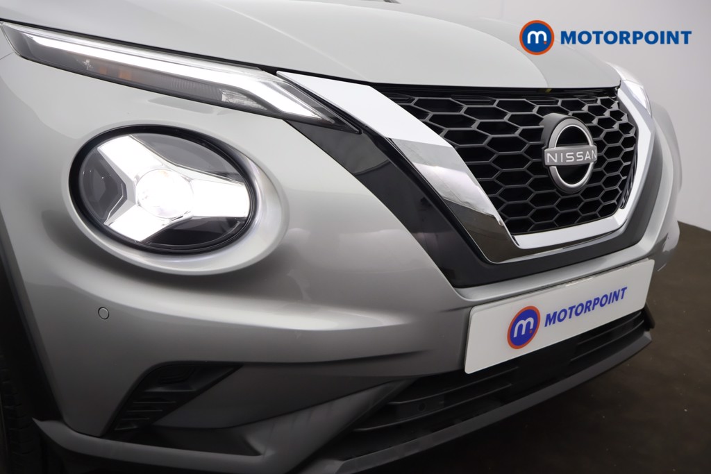 Nissan Juke N-Connecta Automatic Petrol SUV - Stock Number (1665096) - 31st supplementary image