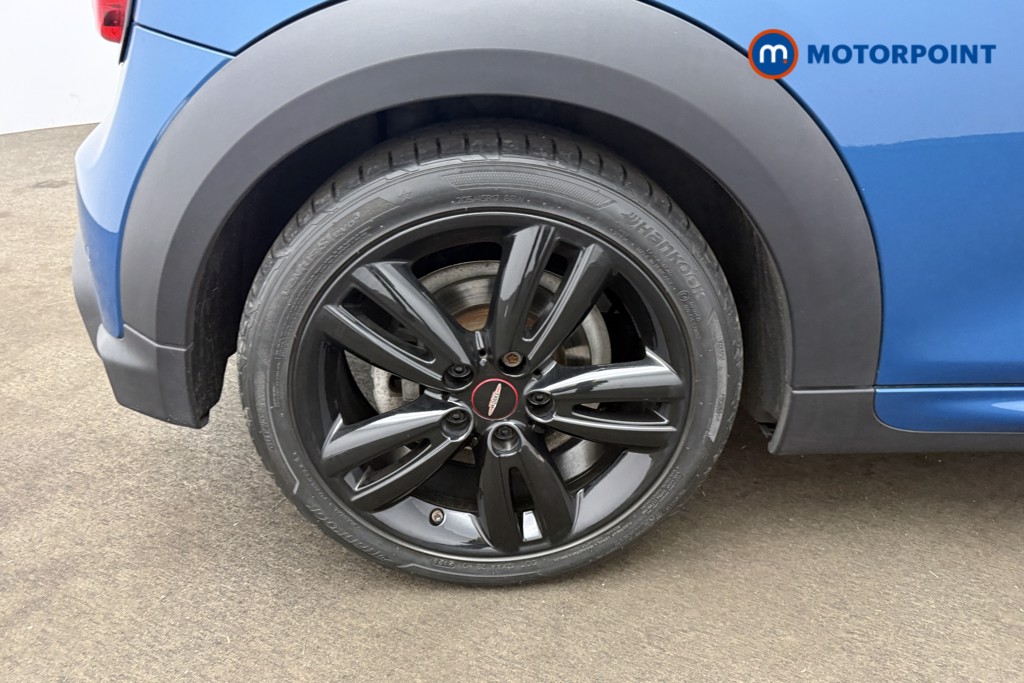 Mini Hatchback Cooper Sport Manual Petrol Hatchback - Stock Number (1665509) - 38th supplementary image