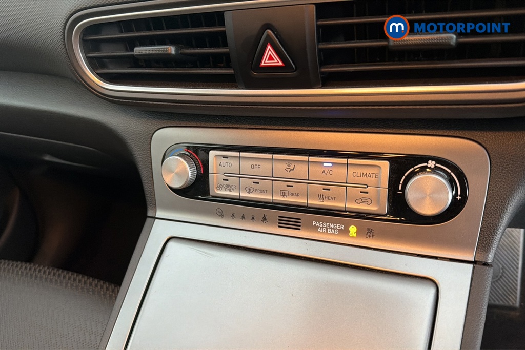 Hyundai Kona Premium Se Automatic Electric SUV - Stock Number (1665511) - 12th supplementary image