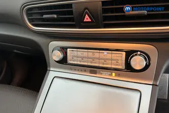 Hyundai Kona Premium Se Automatic Electric SUV - Stock Number (1665511) - 12th supplementary image