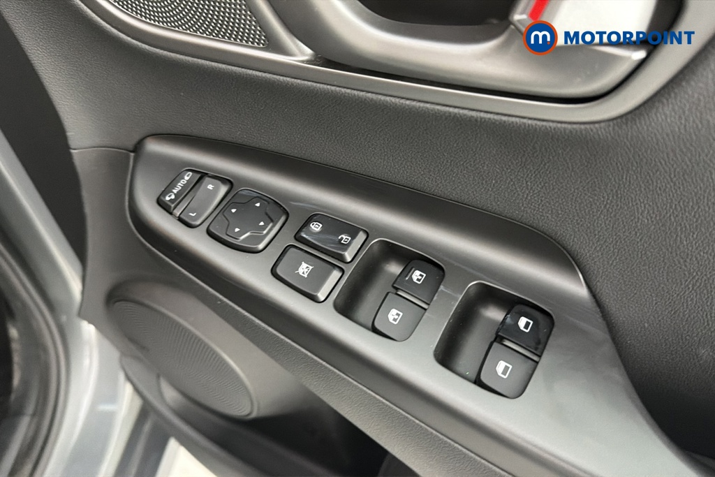Hyundai Kona Premium Se Automatic Electric SUV - Stock Number (1665511) - 19th supplementary image
