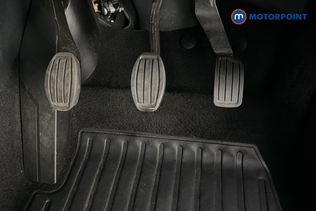 Peugeot 2008 Allure Manual Petrol SUV - Stock Number (1665819) - 24th supplementary image