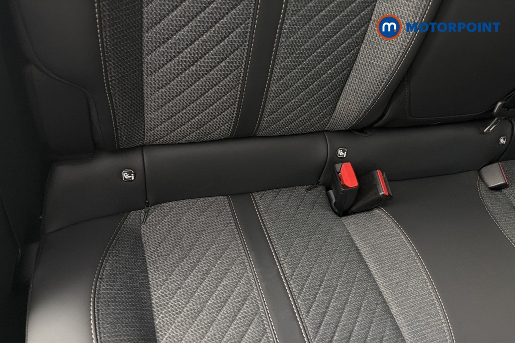 Peugeot 2008 Allure Manual Petrol SUV - Stock Number (1665819) - 27th supplementary image