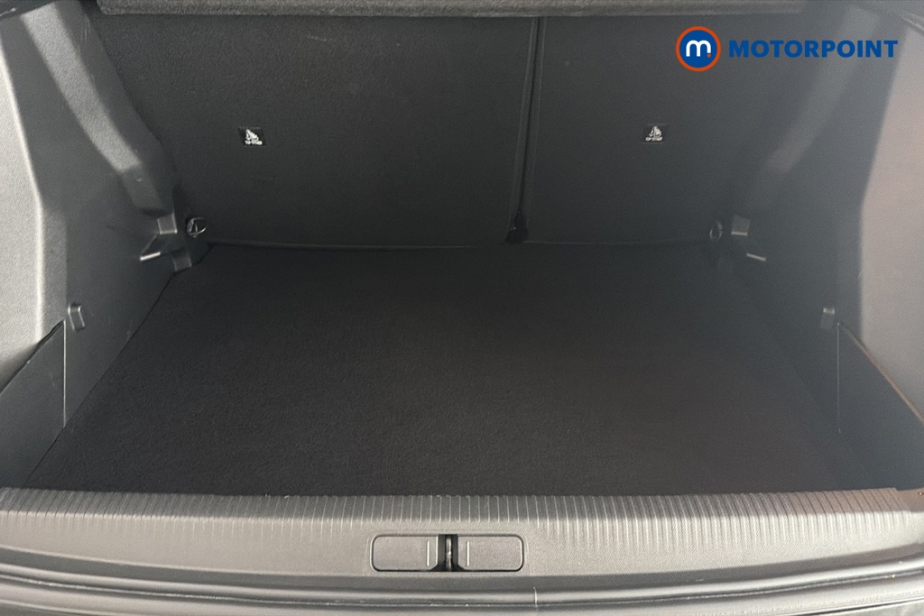 Peugeot 2008 Allure Manual Petrol SUV - Stock Number (1665819) - 30th supplementary image