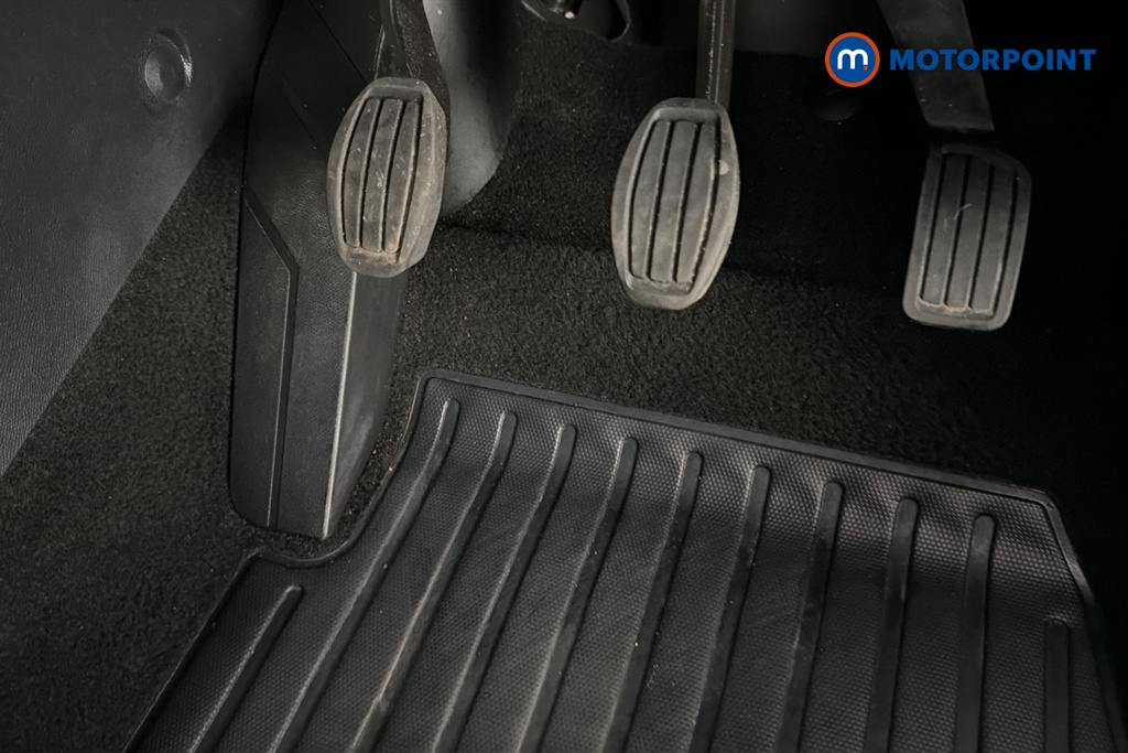 Peugeot 2008 Allure Manual Petrol SUV - Stock Number (1665909) - 24th supplementary image