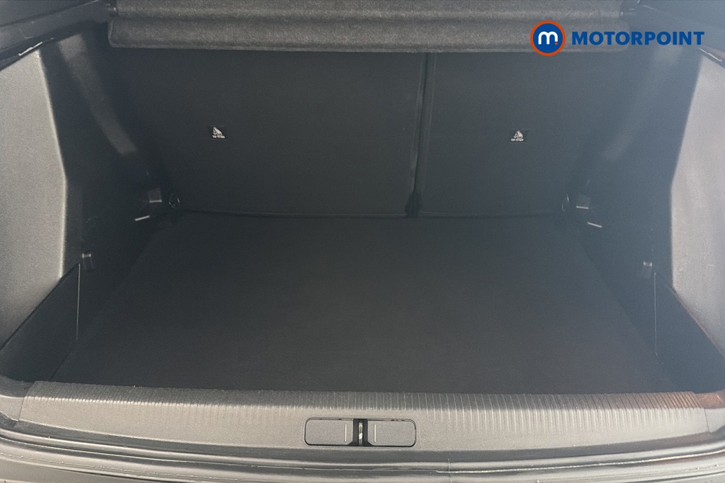 Peugeot 2008 Allure Manual Petrol SUV - Stock Number (1665909) - 30th supplementary image