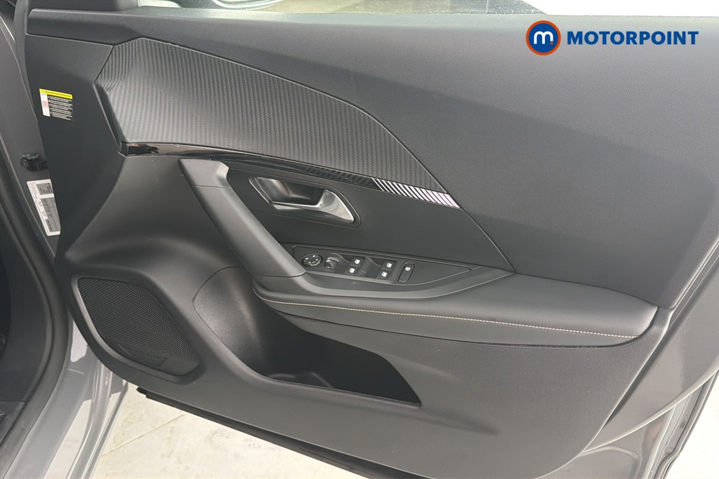 Peugeot 2008 Allure Manual Petrol SUV - Stock Number (1665914) - 18th supplementary image