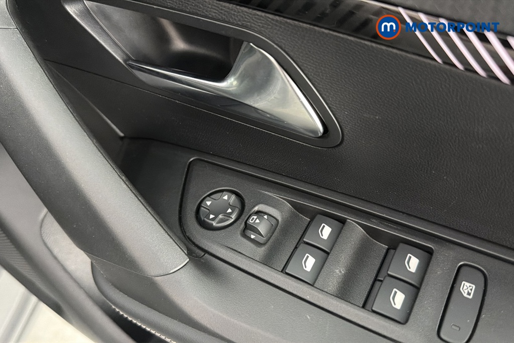 Peugeot 2008 Allure Manual Petrol SUV - Stock Number (1665914) - 19th supplementary image