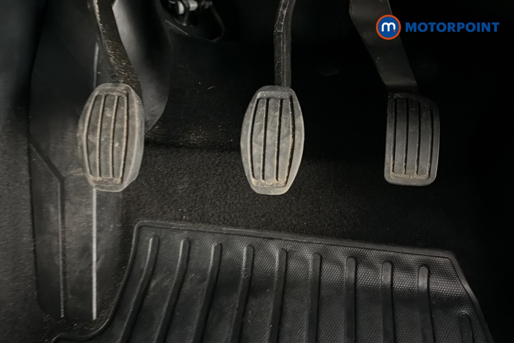 Peugeot 2008 Allure Manual Petrol SUV - Stock Number (1665914) - 24th supplementary image