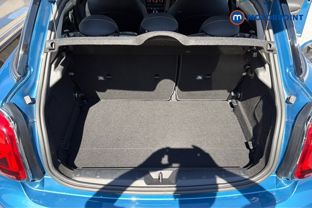 Mini Hatchback Cooper Classic Automatic Petrol Hatchback - Stock Number (1666016) - 34th supplementary image
