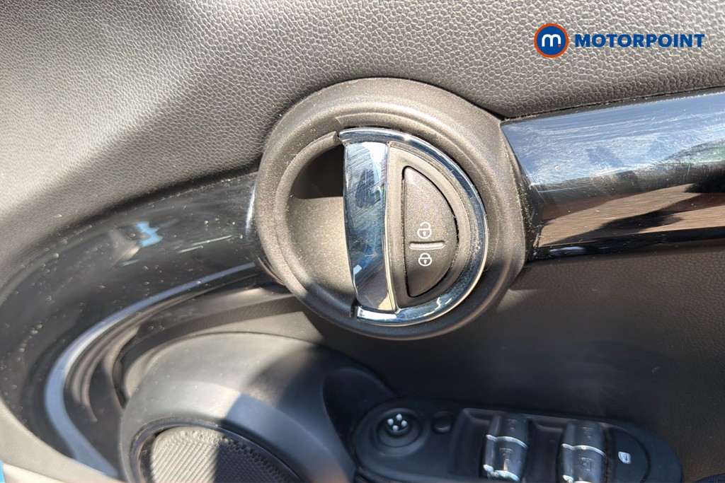 Mini Hatchback Cooper Classic Automatic Petrol Hatchback - Stock Number (1666016) - 42nd supplementary image