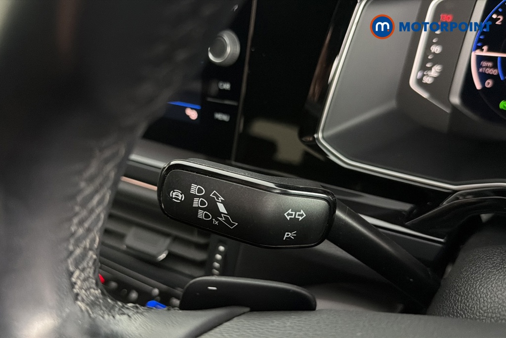 Volkswagen Polo R-Line Automatic Petrol Hatchback - Stock Number (1666392) - 5th supplementary image