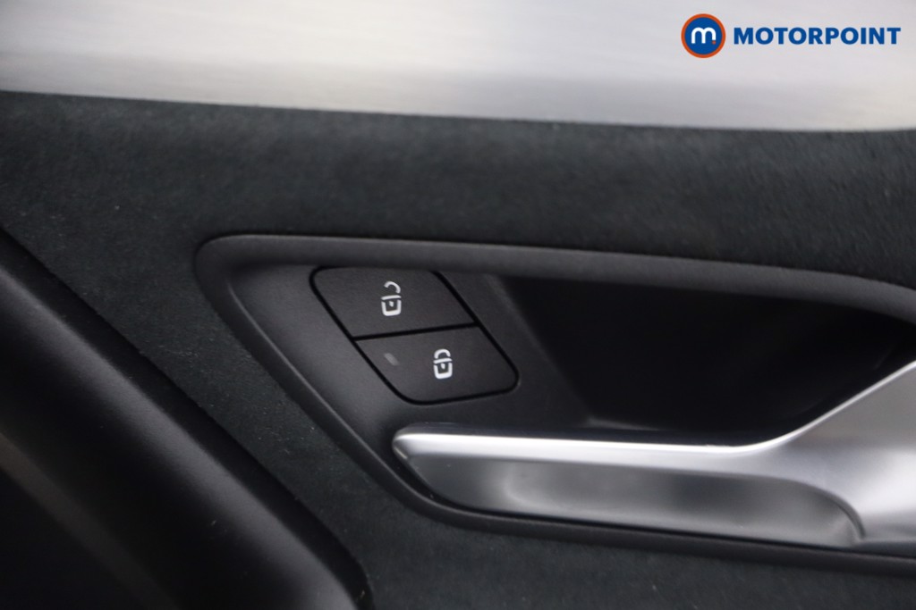 Mercedes-Benz A Class Amg Line Automatic Petrol Hatchback - Stock Number (1666413) - 9th supplementary image