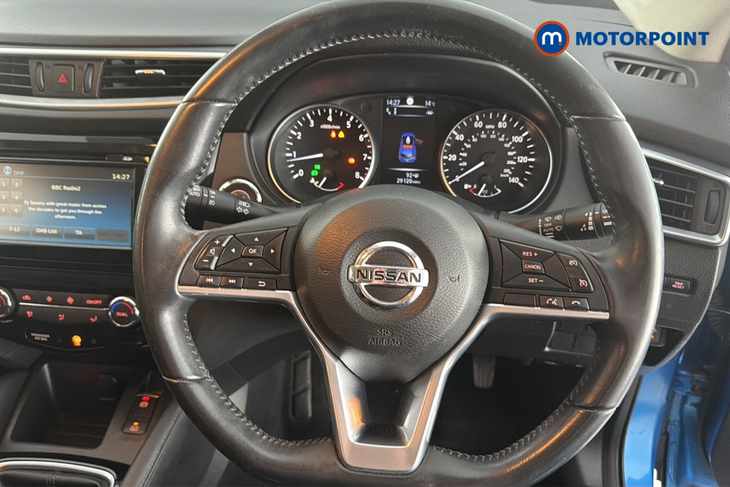 Nissan Qashqai Tekna Manual Petrol SUV - Stock Number (1666563) - 2nd supplementary image