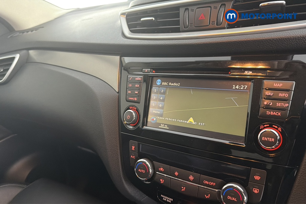 Nissan Qashqai Tekna Manual Petrol SUV - Stock Number (1666563) - 9th supplementary image