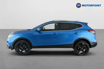 Nissan Qashqai Tekna Manual Petrol SUV - Stock Number (1666563) - Drivers side