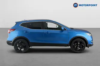Nissan Qashqai Tekna Manual Petrol SUV - Stock Number (1666563) - Passenger side