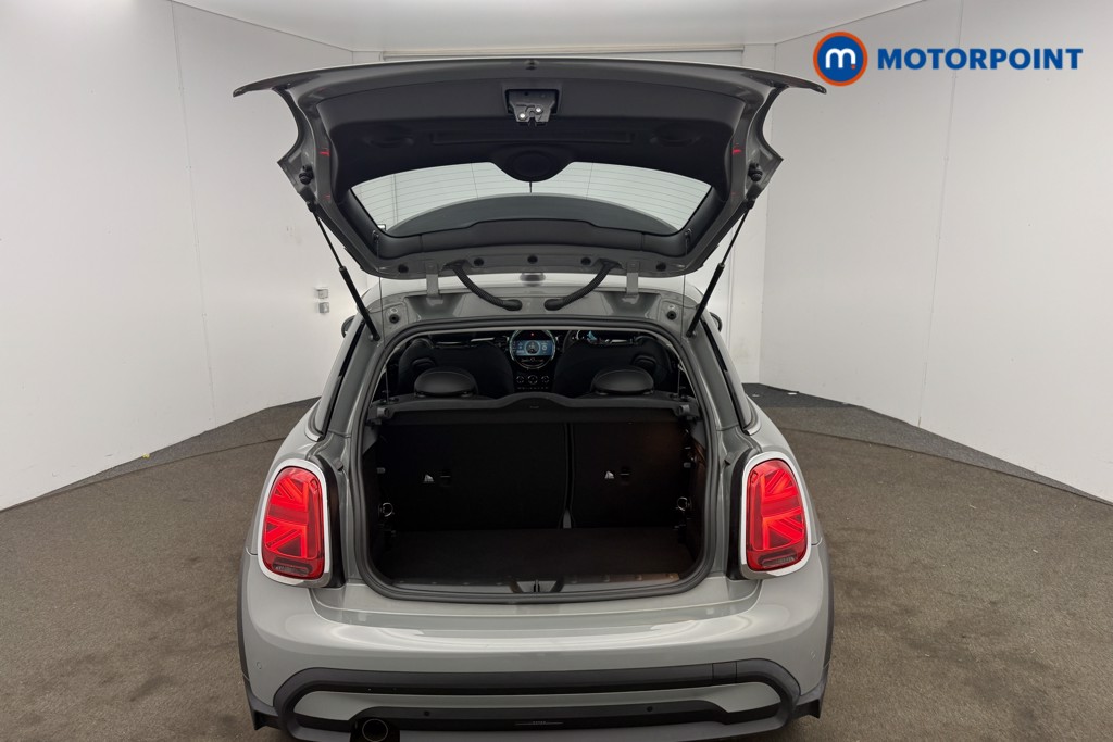 Mini Hatchback One Classic Manual Petrol Hatchback - Stock Number (1666719) - 8th supplementary image