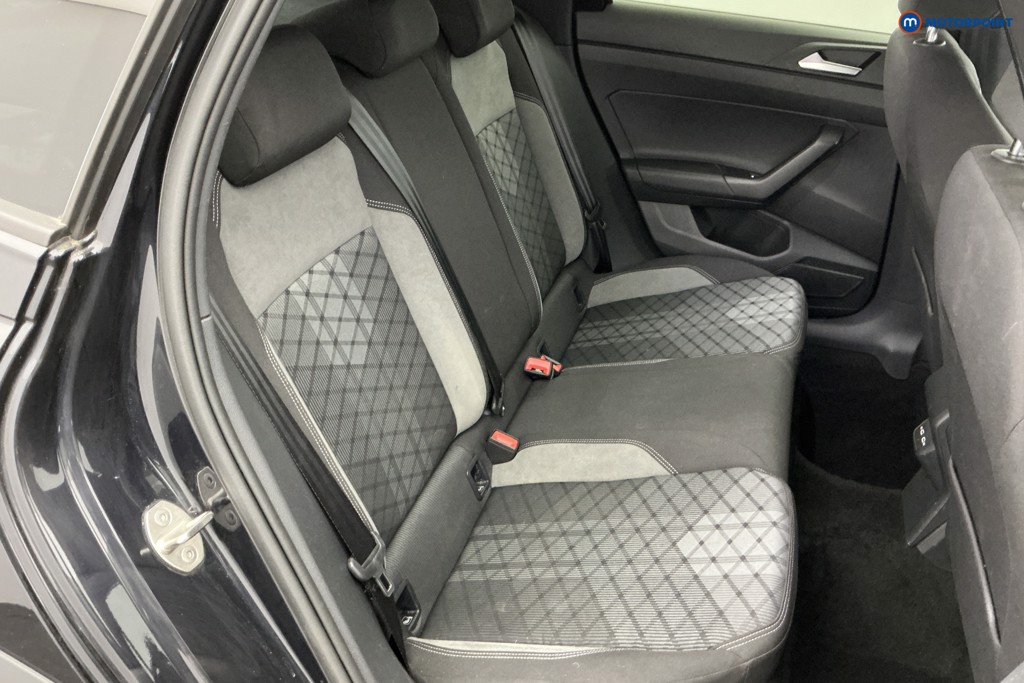 Volkswagen Taigo R-Line Automatic Petrol SUV - Stock Number (1666779) - 4th supplementary image