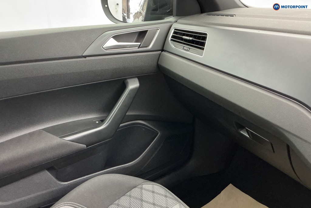 Volkswagen Taigo R-Line Automatic Petrol SUV - Stock Number (1666779) - 11th supplementary image