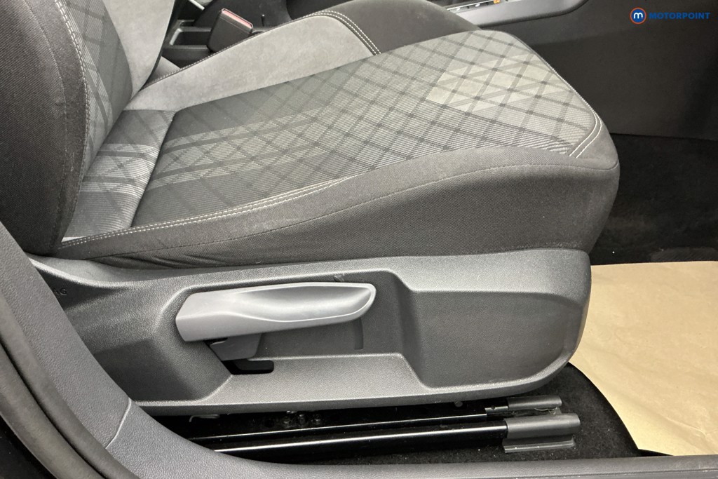 Volkswagen Taigo R-Line Automatic Petrol SUV - Stock Number (1666779) - 18th supplementary image