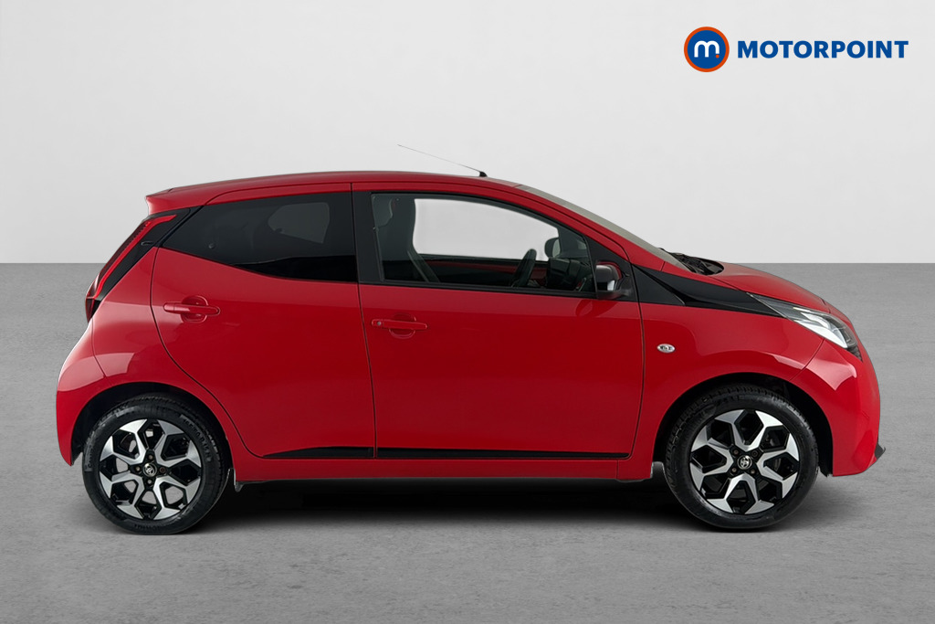 Toyota Aygo X-Trend Manual Petrol Hatchback - Stock Number (1666785) - Passenger side