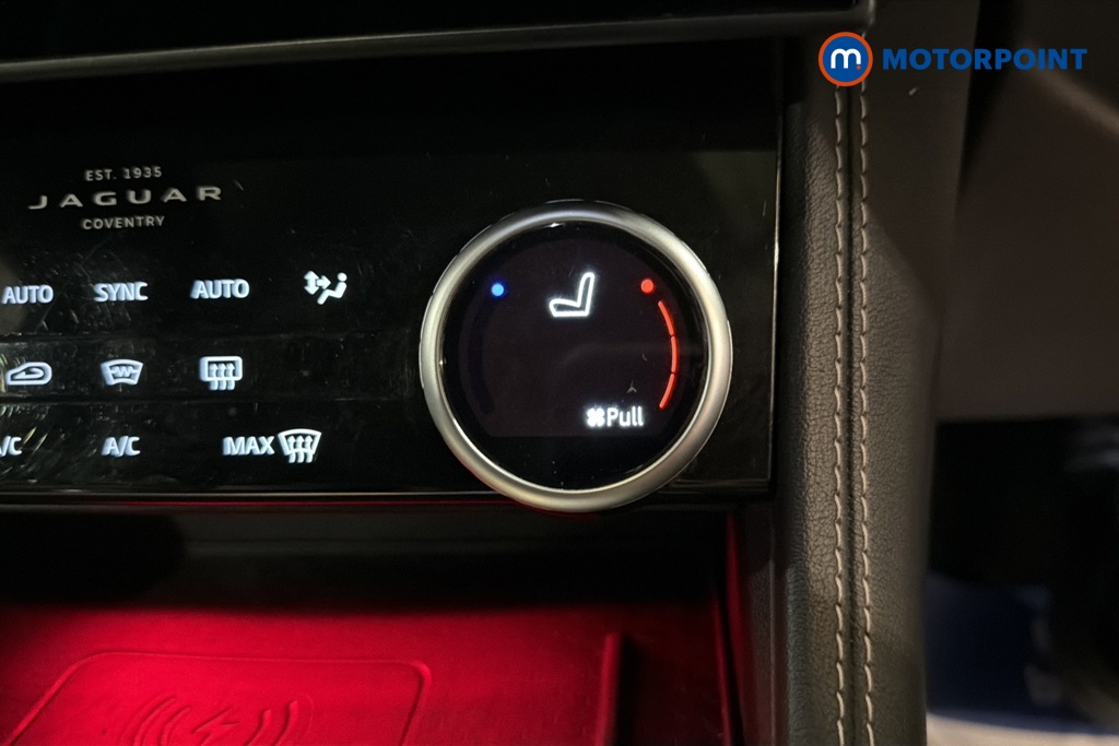 Jaguar F-Pace R-Dynamic Se Black Automatic Diesel SUV - Stock Number (1666811) - 14th supplementary image