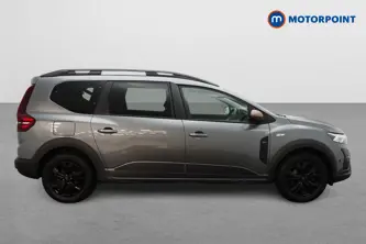 Dacia Jogger Extreme Automatic Petrol-Electric Hybrid People Carrier - Stock Number (1666908) - Drivers side