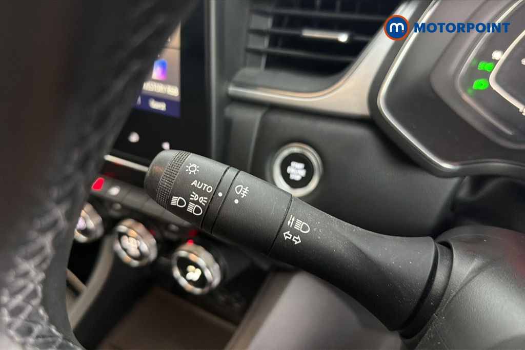 Renault Captur Se Edition Manual Petrol SUV - Stock Number (1667203) - 5th supplementary image