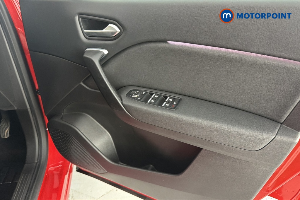 Renault Captur Se Edition Manual Petrol SUV - Stock Number (1667203) - 18th supplementary image