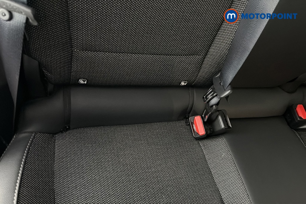 Renault Captur Se Edition Manual Petrol SUV - Stock Number (1667203) - 27th supplementary image