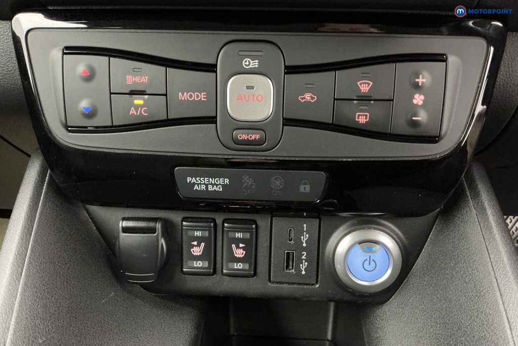 Nissan Leaf N-Connecta Automatic Electric Hatchback - Stock Number (1667593) - 11th supplementary image