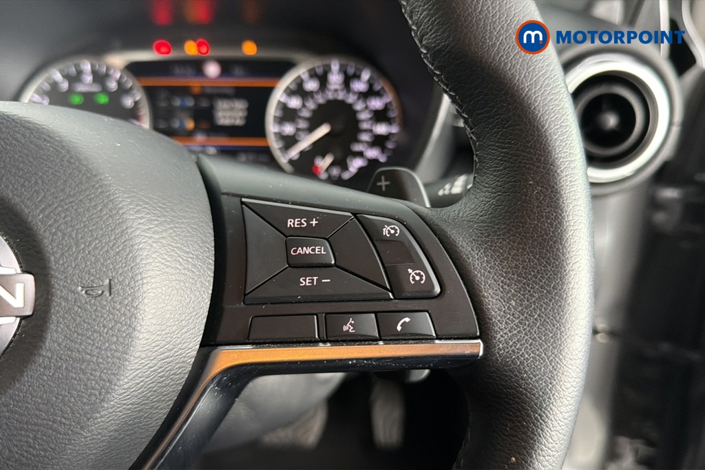 Nissan Juke N-Connecta Automatic Petrol SUV - Stock Number (1667603) - 3rd supplementary image