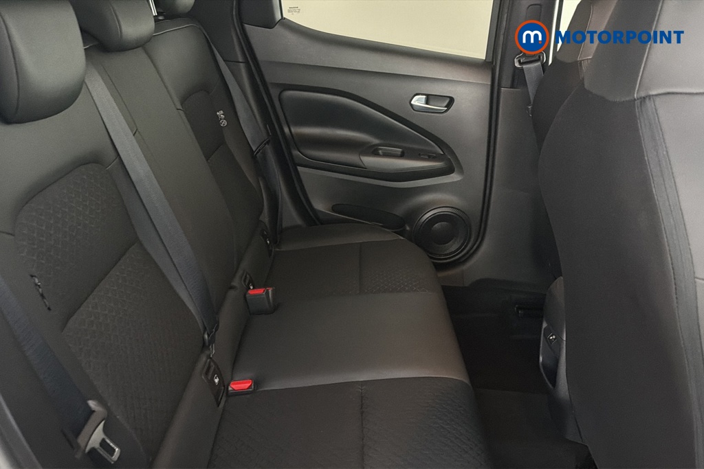 Nissan Juke N-Connecta Automatic Petrol SUV - Stock Number (1667603) - 25th supplementary image