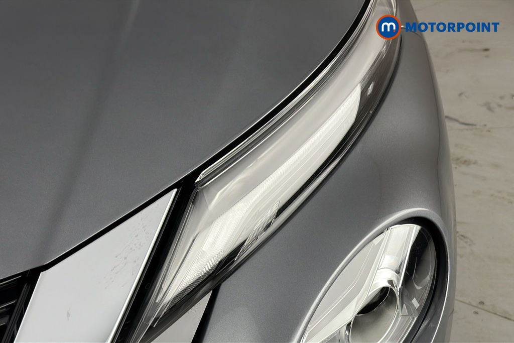 Nissan Juke N-Connecta Automatic Petrol SUV - Stock Number (1667603) - 42nd supplementary image