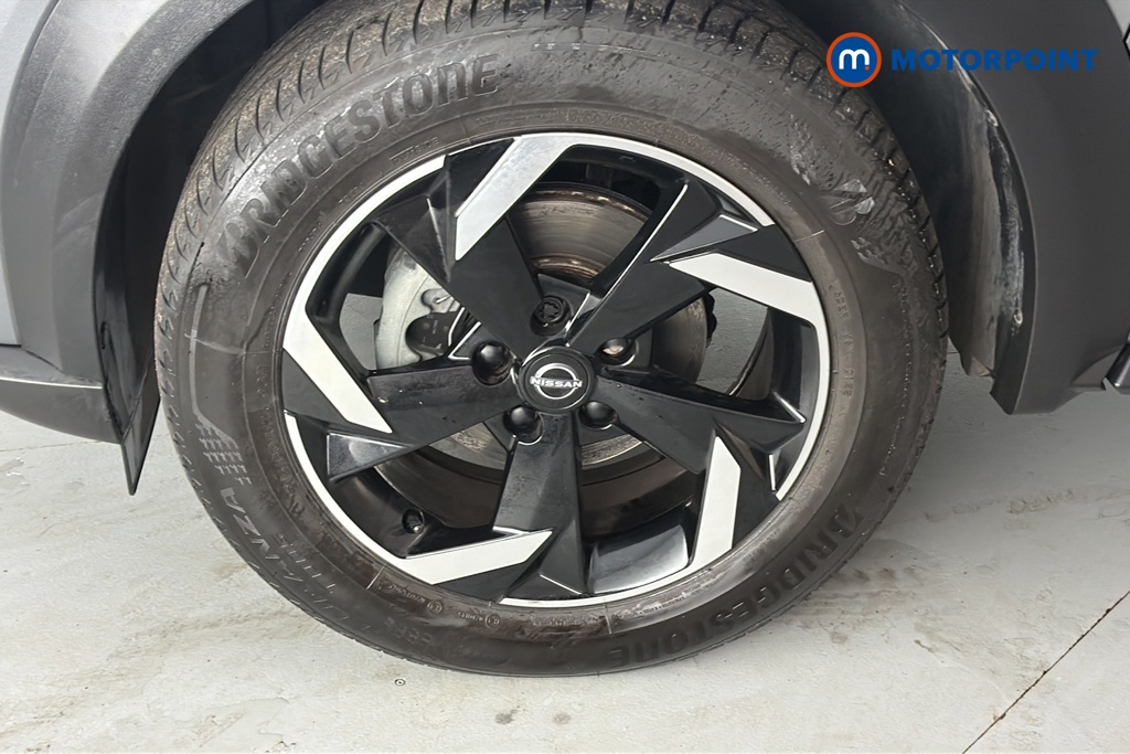 Nissan Juke N-Connecta Automatic Petrol SUV - Stock Number (1667603) - 44th supplementary image