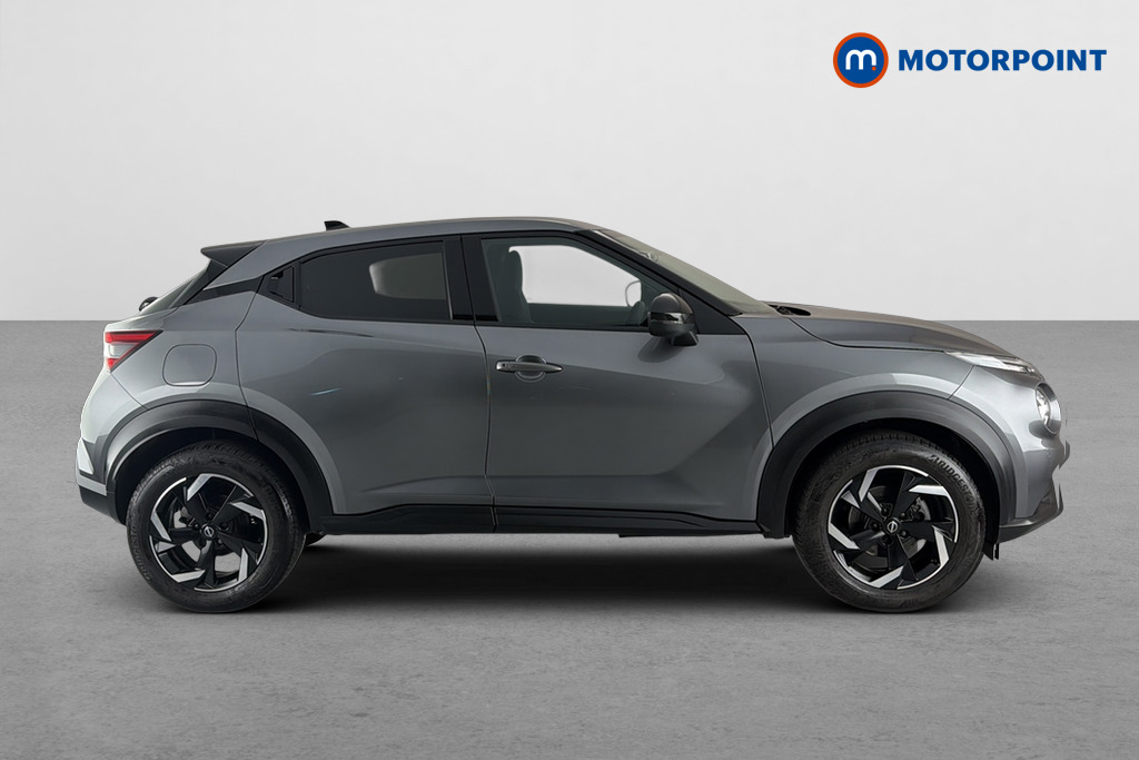 Nissan Juke N-Connecta Automatic Petrol SUV - Stock Number (1667603) - Passenger side