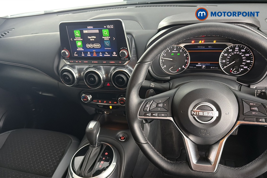 Nissan Juke N-Connecta Automatic Petrol SUV - Stock Number (1667603) - 1st supplementary image